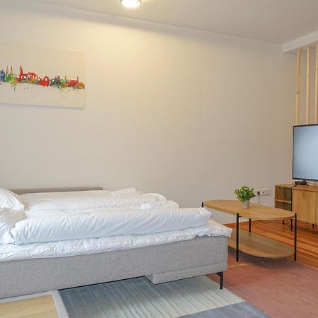 Luxomes: Design Apartment - Near Airport 뉘른베르크 외부 사진
