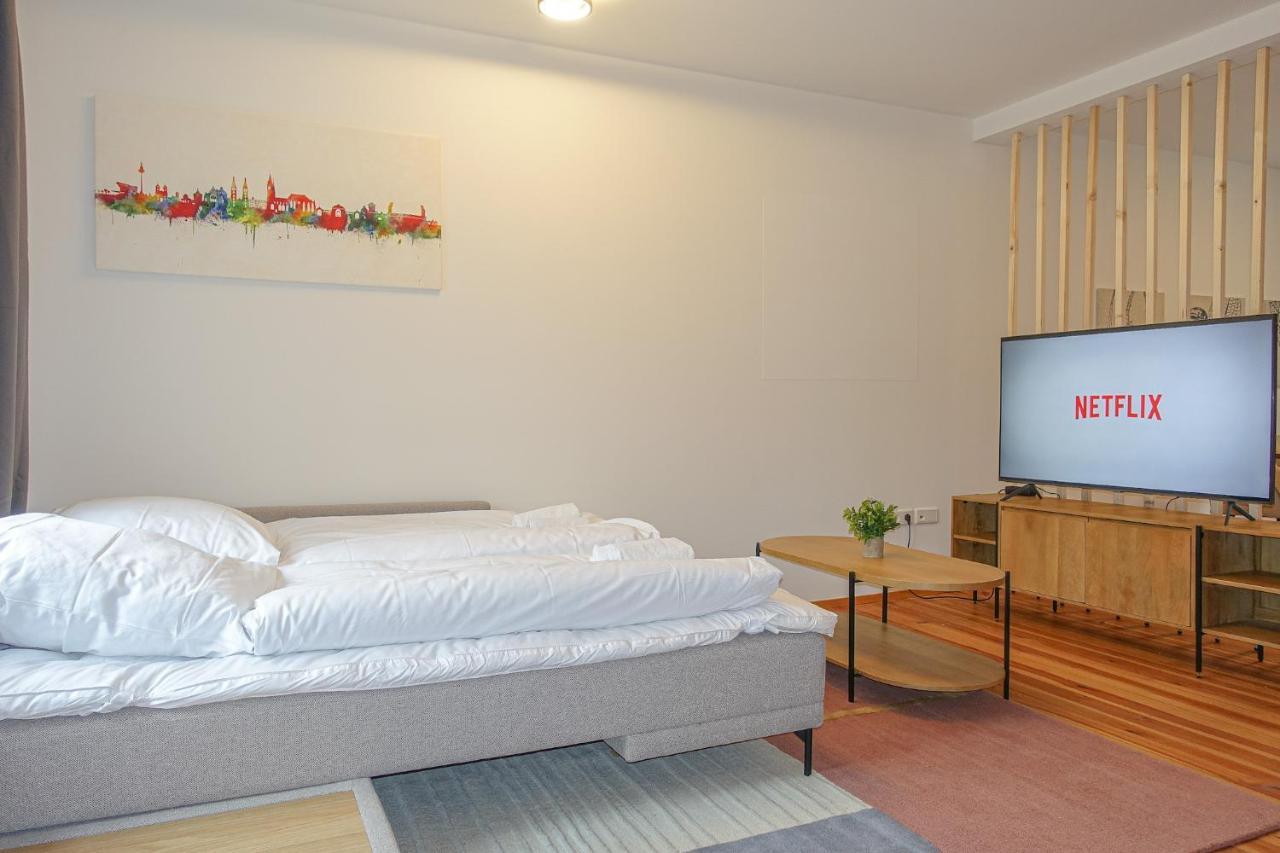 Luxomes: Design Apartment - Near Airport 뉘른베르크 외부 사진
